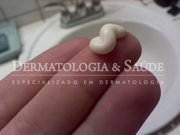 cremes Usar cremes sem orientação médica pode trazer problemas maiores que você pensa.